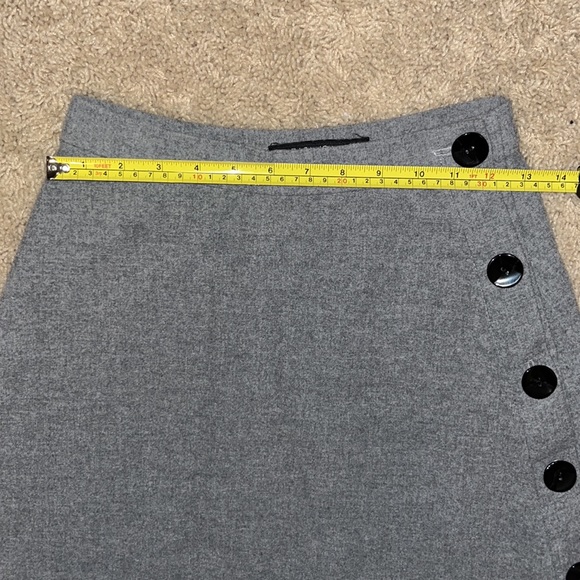 ZARA Beautiful Grey Asymmetrical Skirt with Large Side Buttons - Picture 7 of 11